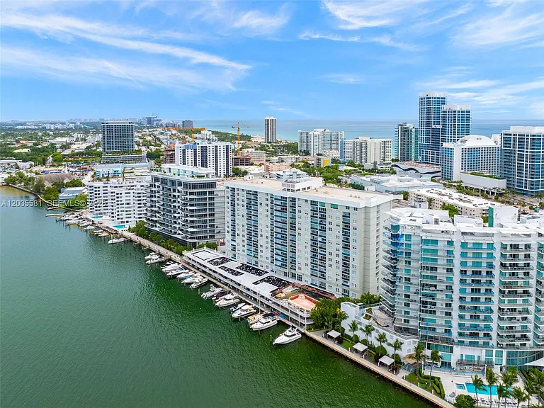 6770 Indian Creek Dr #Penthouse B — Photo 41