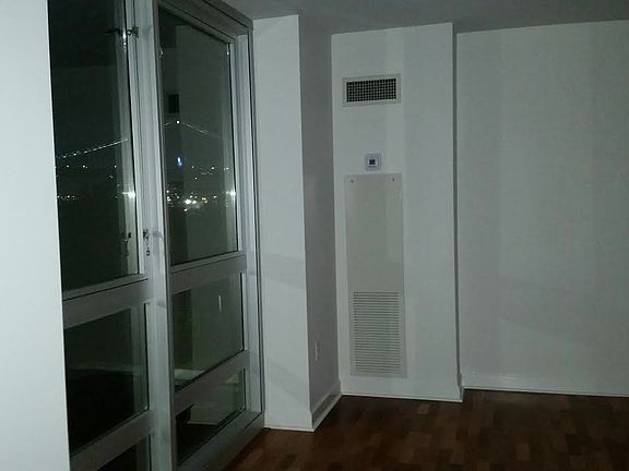 3rd image of 901 N Penn St Unit F307