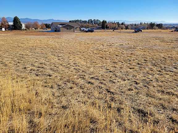 5th image of 6745 Scratchgravel Dr