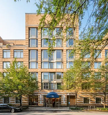 Rented by Cushman & Wakefield (Management) | media 17