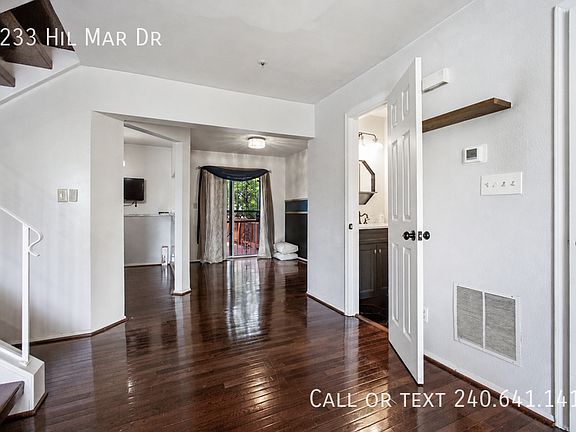 3rd image of 5233 Hil Mar Dr
