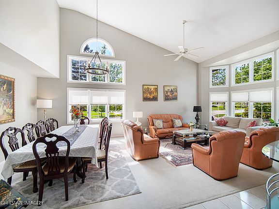 4th image of 8629 Nancy Ln