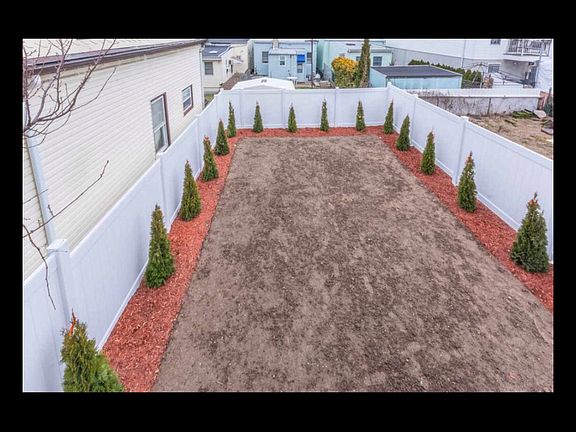 3rd image of 81 Carlton Ave
