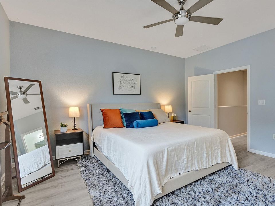 1st image of 708 SW 1st Drive #708