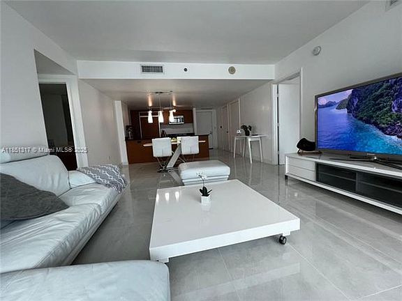 2nd image of 50 Biscayne Blvd APT 2601