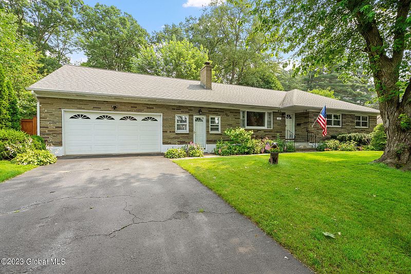 2nd image of 101 Okara Drive
