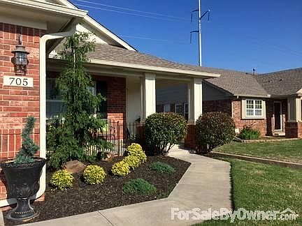 1st image of 705 Beechwood Way