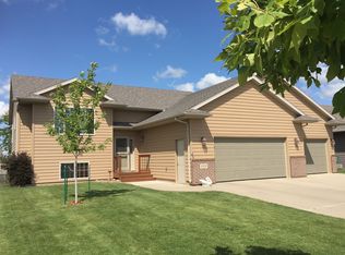 5909 N Sand Ave, Sioux Falls, SD 57104