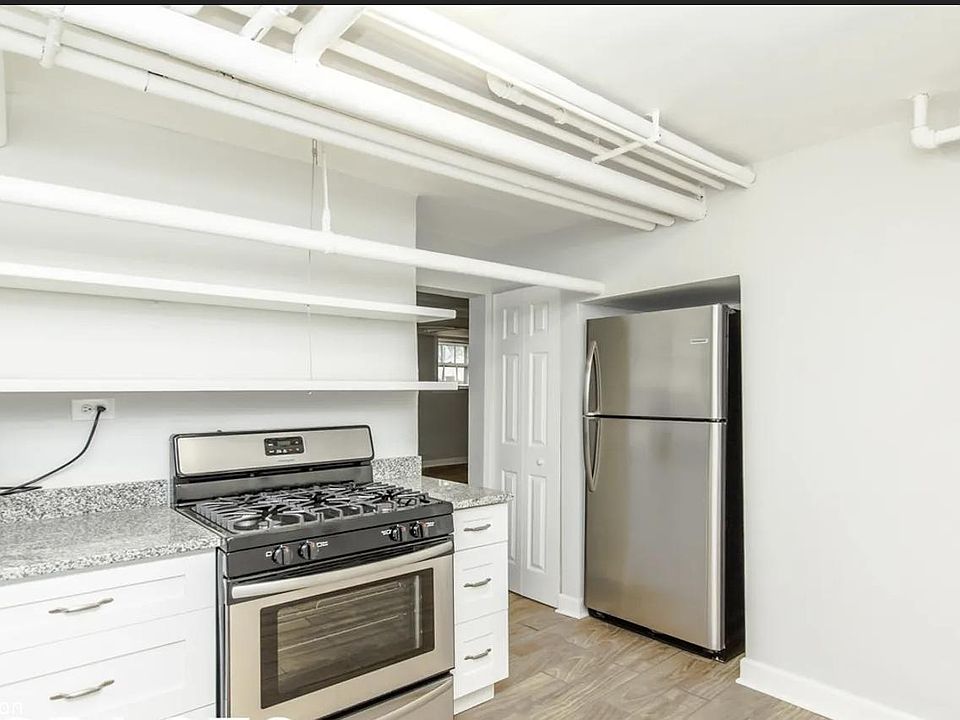 1st image of 2459 W Wilson Ave #1222