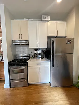 Rented by PMG Real Estate  | media 2