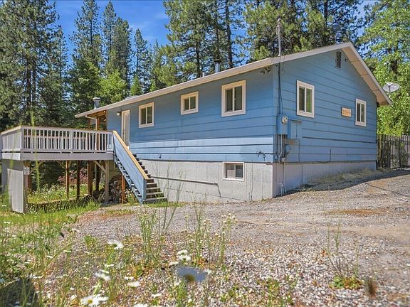 3rd image of 2939 Squaw Valley Rd