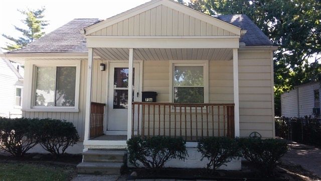1st image of 736 E Evelyn Ave