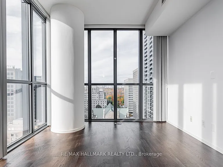 101 Charles St E #1706 — Photo 12
