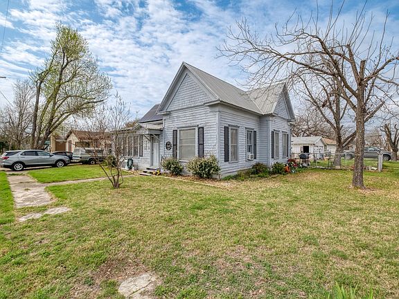 3rd image of 300 N Rio Grande St