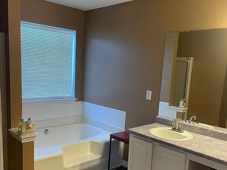 6020 Kingston Wood Way — Photo 18