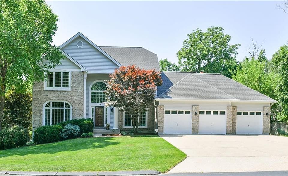 1st image of 706 Boroughwood Cir