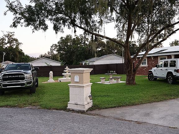 2nd image of 1204 Pleasant Pl