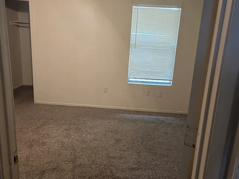 1703 Windsong Ln — Photo 7