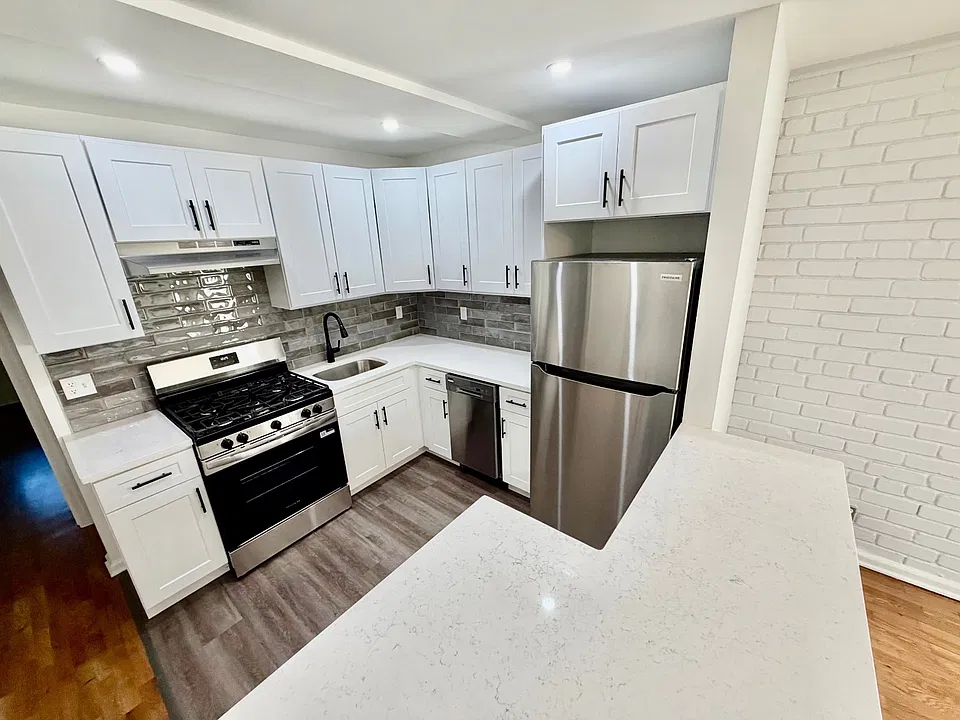 115 Stonelea Pl