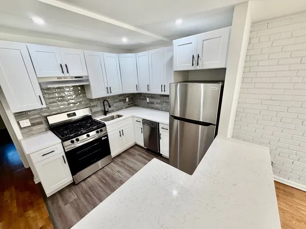 115 Stonelea Pl, New Rochelle, NY 10801