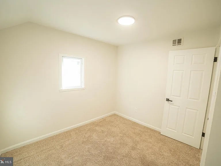 2409 Greeley Pl — Photo 27
