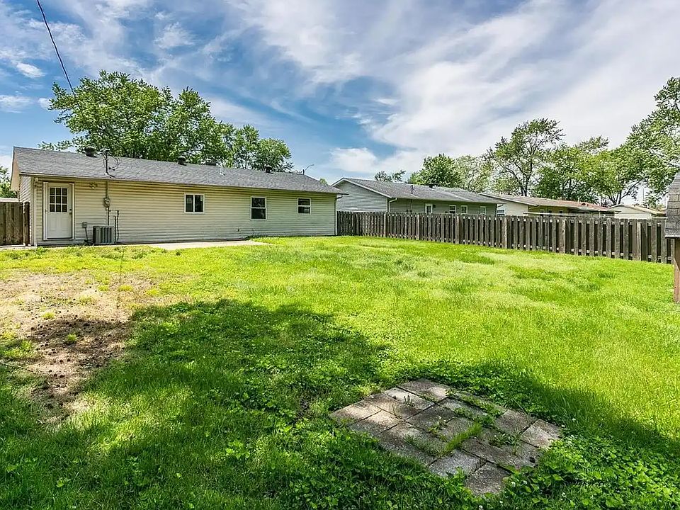 1st image of 506 Joy Dr