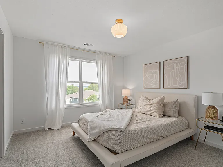 17109 Parkhill St — Photo 16