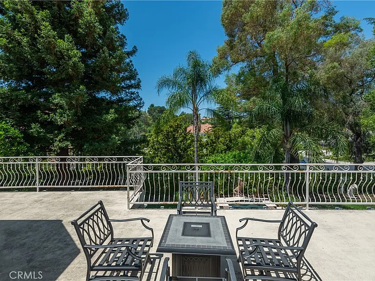 5267 Newcastle Ln — Photo 25