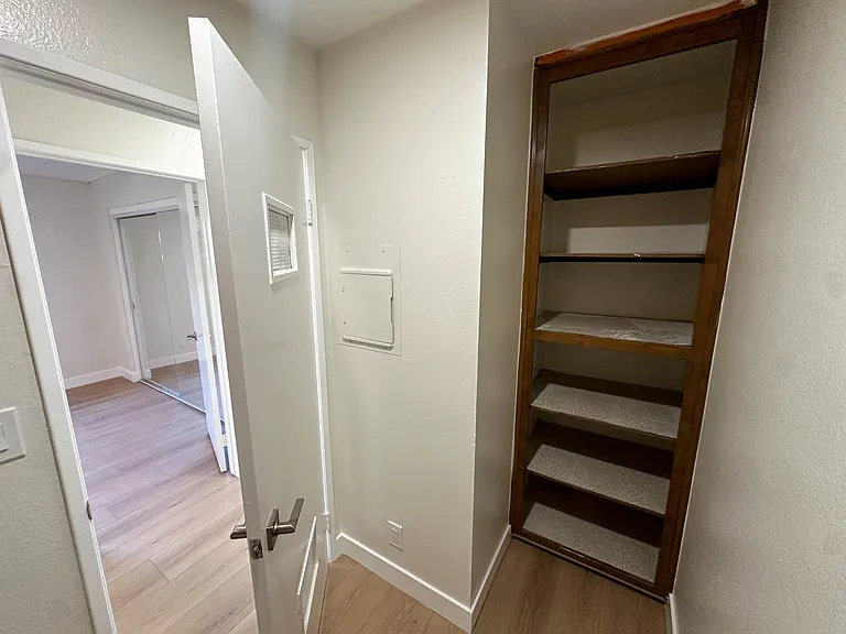 2576 Lime St #2578 — Photo 10
