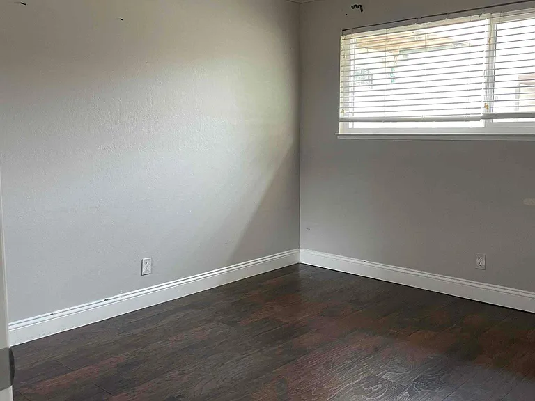 197 Coy Dr #1 — Photo 4