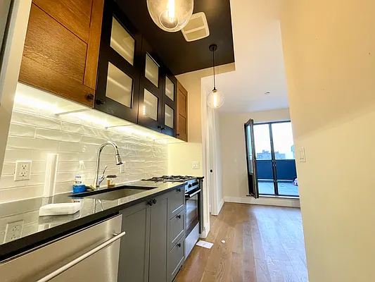 Rented by Cyberapts Management | media 6