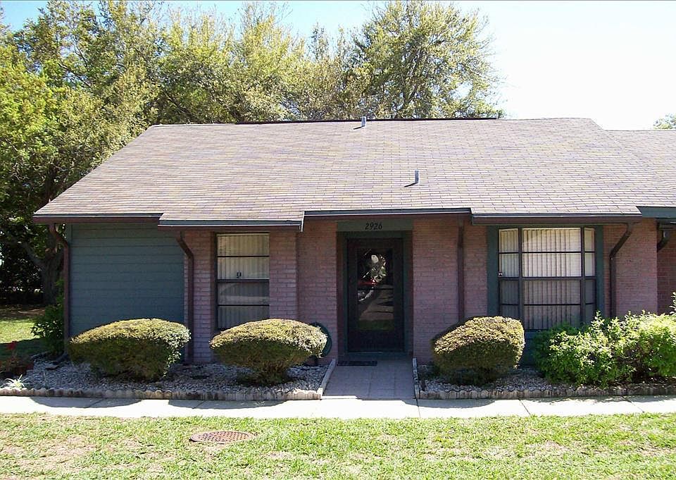 1st image of 2926 Duchess Oak Ct