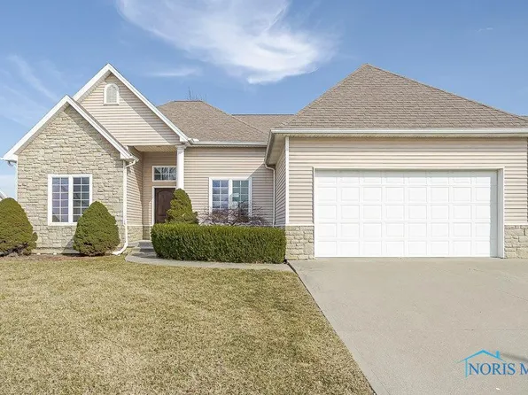 1716 Wexford Dr, Bowling Green, OH 43402