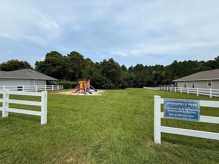 1229 Brownfield Rd — Photo 3