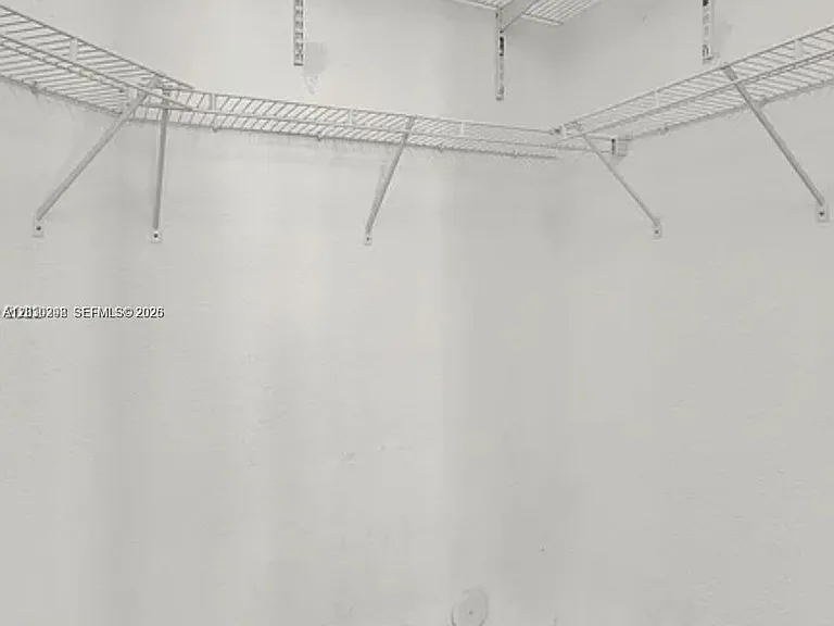 10902 NW 79th St — Photo 10