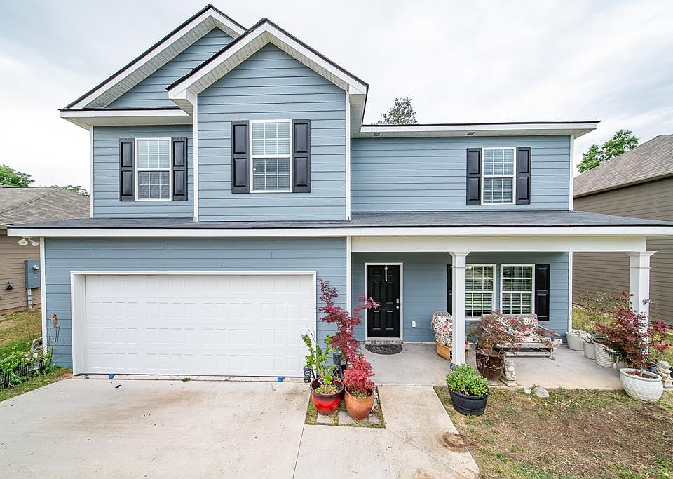 1st image of 81 Wood Hill Dr