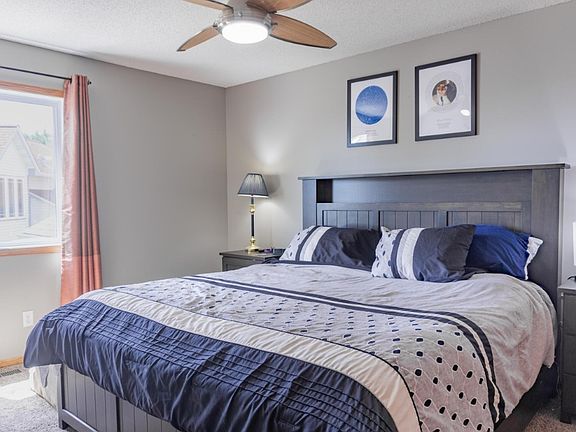 4th image of 211 Clover Ct