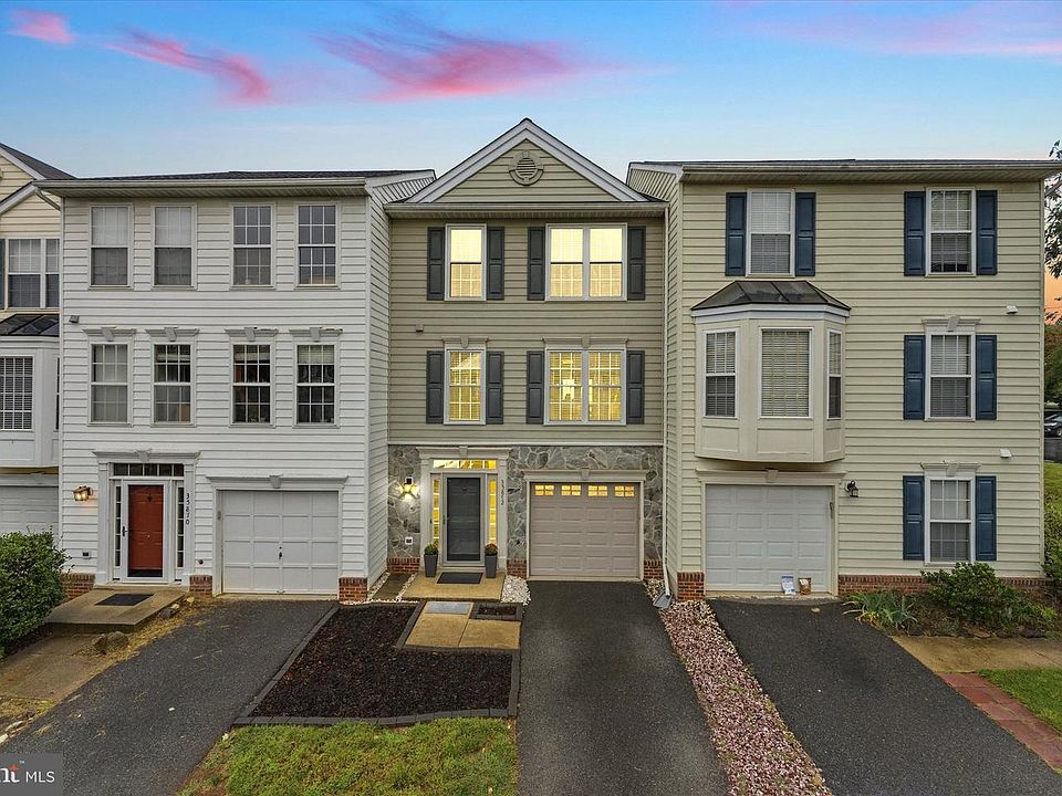 1st image of 35872 Devon Park Sq