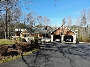5178 Cavender Creek Rd, Dahlonega, GA 30533