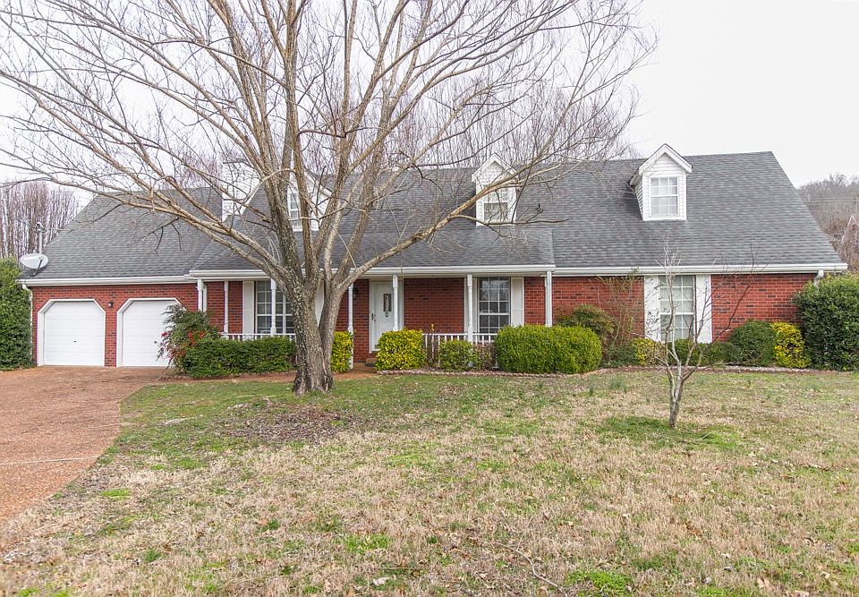1st image of 412 Fellers Ln