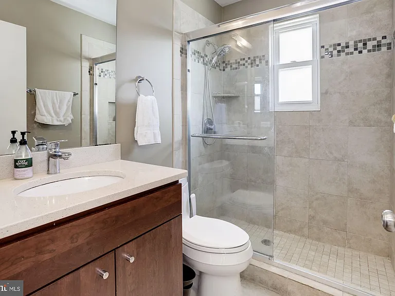 6408 Tisdale Ter — Photo 9