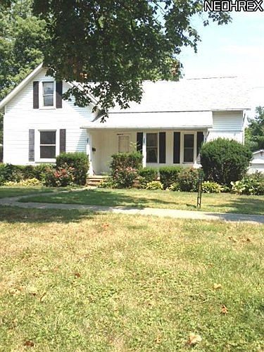 1st image of 325 E North St