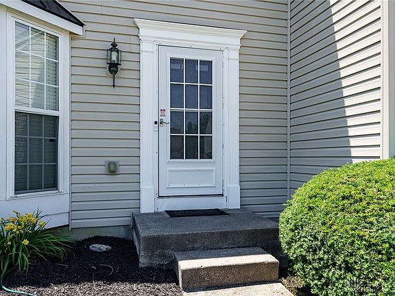 2nd image of 2428 Featherston Ct