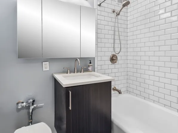 229 East 28th Street image 7 of 7