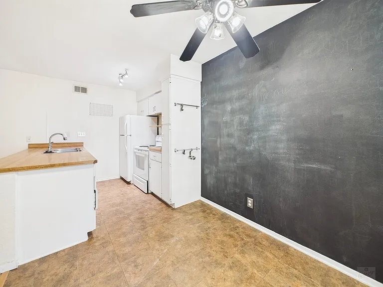 910 Duncan Ln #26 — Photo 16