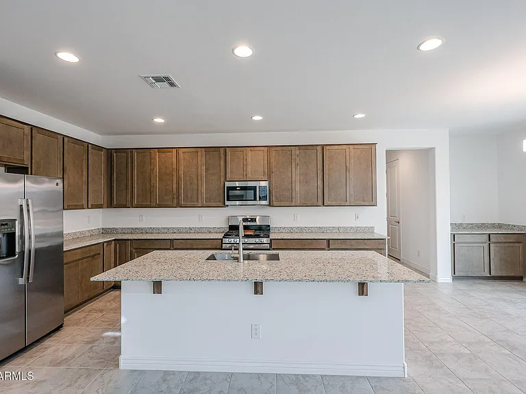 14758 W Smoketree Dr — Photo 2