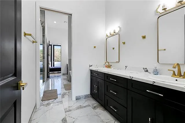 632 Mandeville St #2B — Photo 15