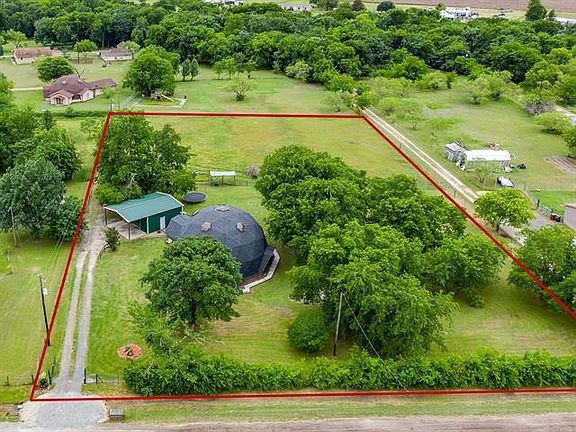 2nd image of 3729 Kirkwood Cir