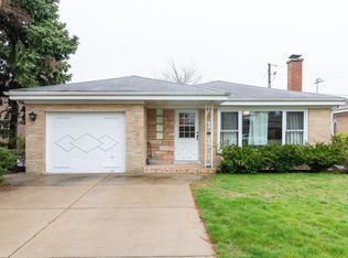 4965 Main St, Skokie, IL 60077