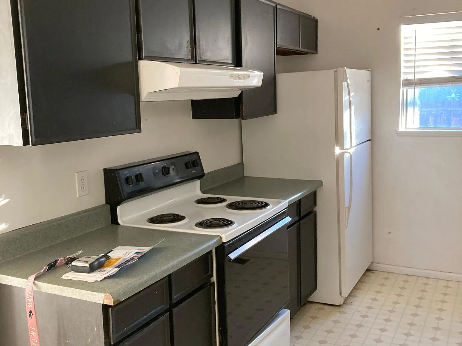 3 bed, 1176 sqft, $2,350 — Photo 2